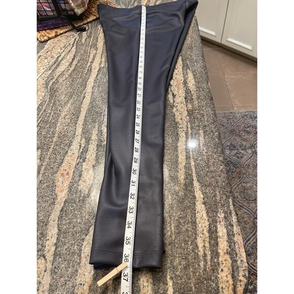 Grey spandex express pants size M - Picture 6 of 6